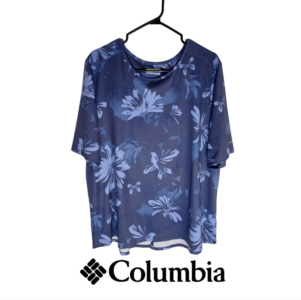 Columbia Plus Size Athletic Stretchy Butterfly Floral Top